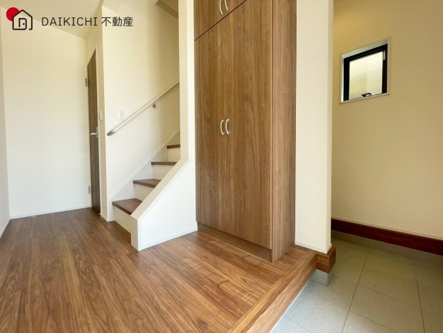 【玄関】 | Livele Garden.S　吉見町東野 新築戸建　全5棟　3号棟