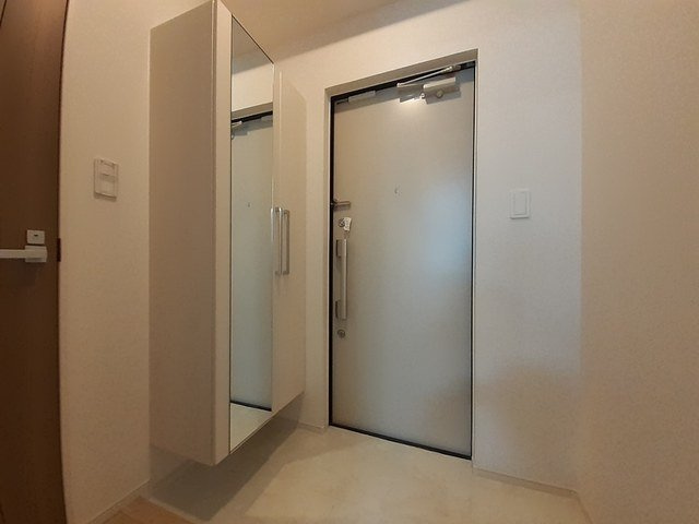 Ｇ－ＳＱＵＡＲＥの玄関