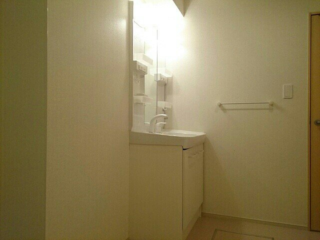 セレスコート本郷の洗面所