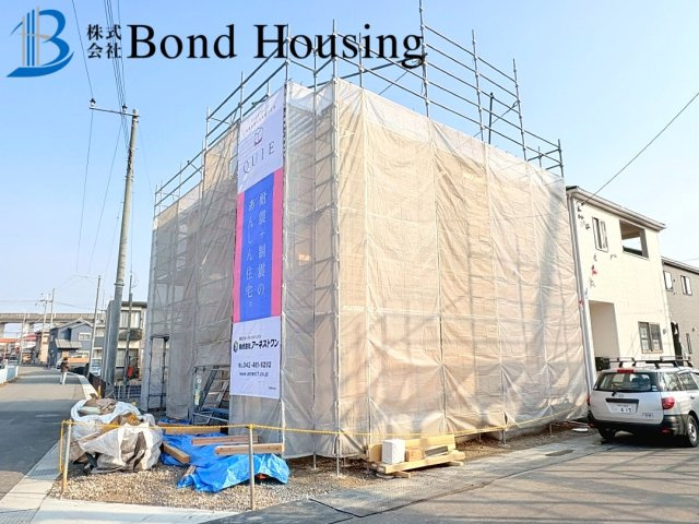 角地につき陽当り・通風良好　大久保町谷八木　全4棟　1号棟の駐車場