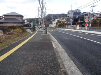 【前面道路含む現地写真】 | 川西市清和台西4丁目　建築条件無土地