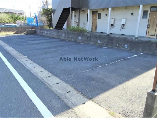 マリンハイツ（砂山）の駐車場|駐車場