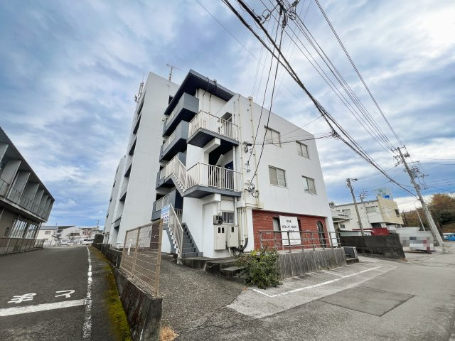 Ｔｒｅａｓｕｒｅ Ｈｏｕｓｅ