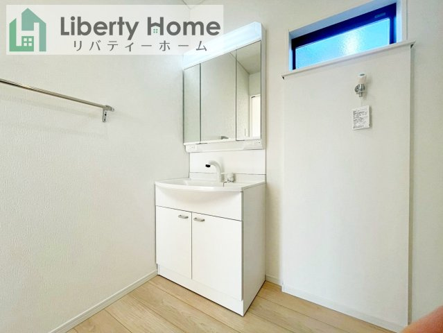 つくば市森の里第6　新築戸建の独立洗面台