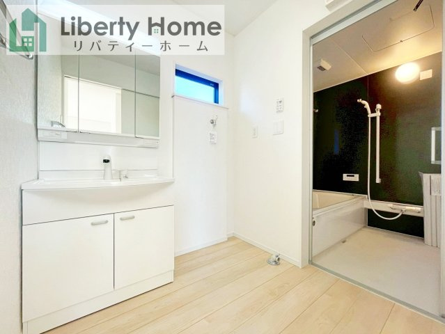 つくば市森の里第6　新築戸建の独立洗面台