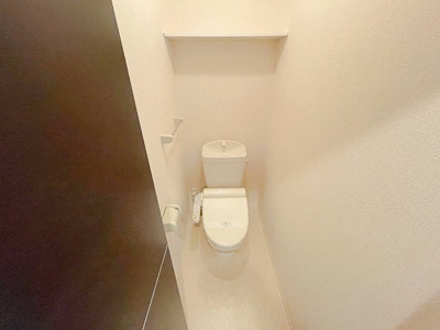 【トイレ】 | クローバーハイツ | ウォシュレット付いてます