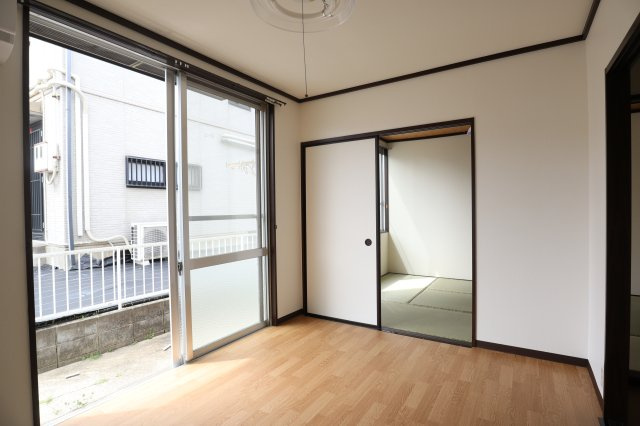 ハイツイーストヒルズの居間・リビング