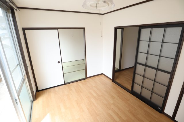 ハイツイーストヒルズの居間・リビング