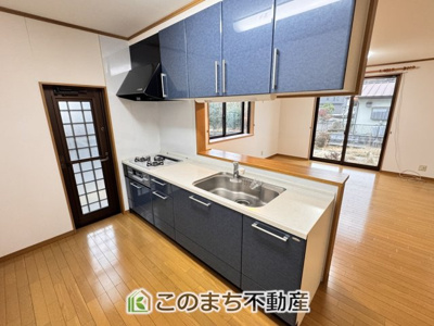 【キッチン】 | 日光市猪倉中古戸建 | 人気の対面式キッチン☆料理をしながらご家族とコミュニケーションが取れます♪