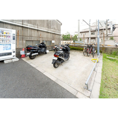 【駐車場】 | エル・セレーノ西院Ⅱ番館