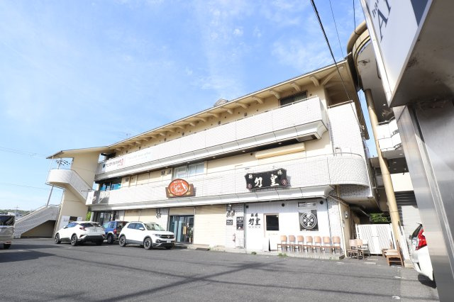 通眞ヨシエプラザ