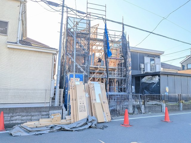 八王子市　中野町　新築一戸建ての外観|～長期優良住宅認定　並列2台駐車可能　スーパー・コンビニ・ドラッグストア徒歩10分圏内～