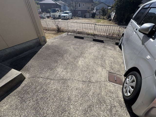 アリマハイツの駐車場