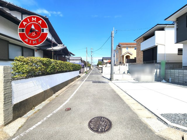 大野城市南ケ丘2丁目第3-2棟（2号棟）の外観|前面道路含む現地の写真です。