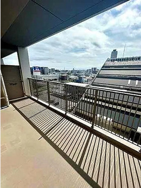 川口市青木１丁目の賃貸マンションのバルコニー