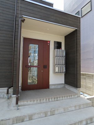 【エントランス】 | リブリ・トルナーレ | ゆとりのあるエントランスです