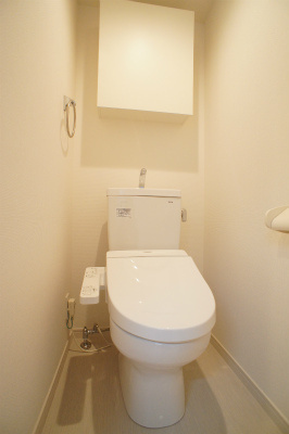 【トイレ】 | リブリ・トルナーレ | トイレです