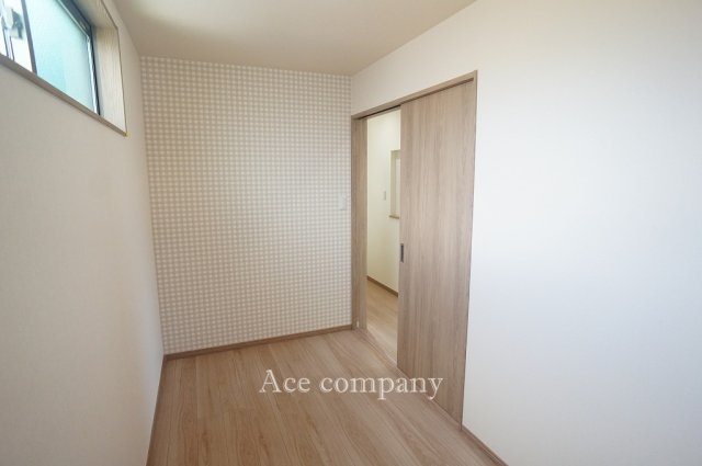 【内装】 | 東大阪市岩田町1丁目　【A号地】 | 【3階：フリールーム4帖】収納・趣味部屋・書斎・リモート部屋等に♪