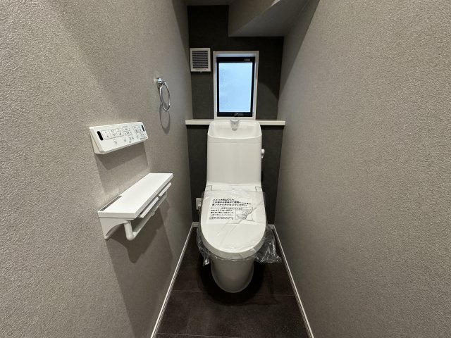 明石市松が丘３丁目新築戸建Ｂ号地のトイレ