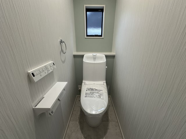 明石市松が丘３丁目新築戸建Ｂ号地のトイレ