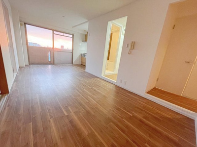 【居間・リビング】 | パティオス豊里館 | 居間です