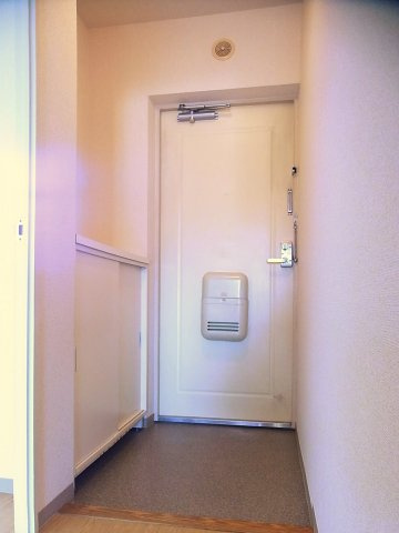エミネンス山手台の玄関|※現況優先