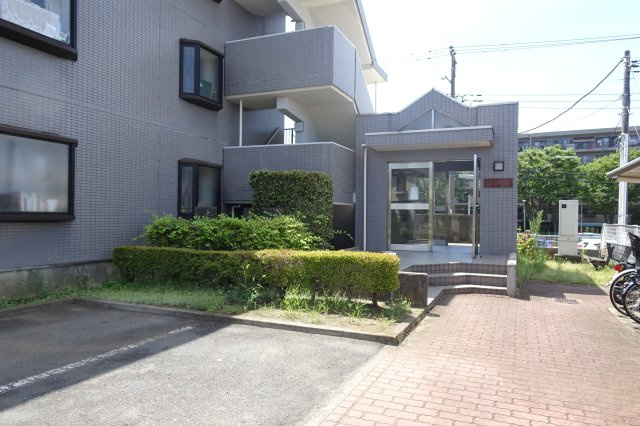 エミネンス山手台のエントランス|※現況優先