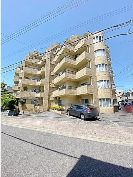 ユニーブル鳥栖の外観|建物外観を気になさる方へ、見た目の良い物件です