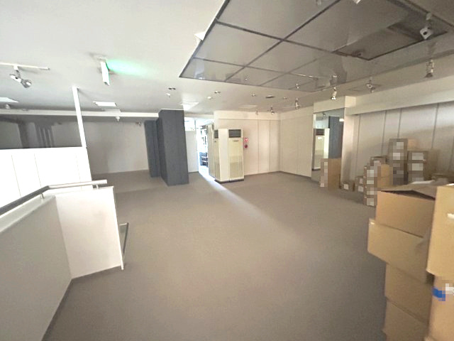 半田市中町2丁目　店舗事務所の内装