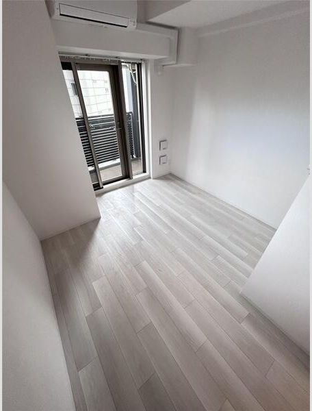 エスリードレジデンス大阪福島フロントの洋室