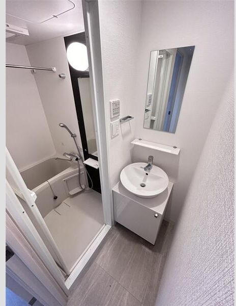 エスリードレジデンス大阪福島フロントの洗面所