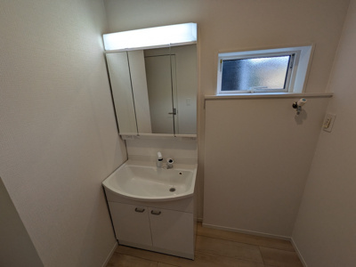 【洗面所】 | 貝塚市澤戸建 