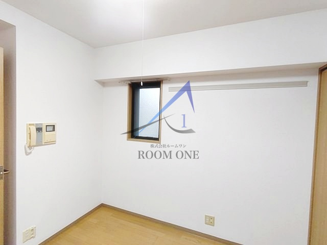 エスコート東大前の居間・リビング|洋室のお部屋です。