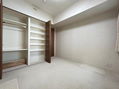 セルシオシティ鳴海の洋室|洋室5.6帖☆