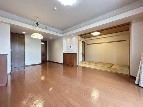 セルシオシティ鳴海