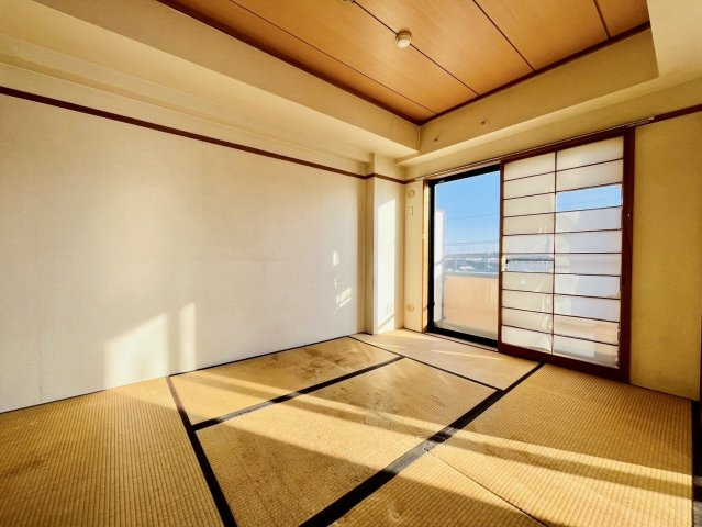 【洋室】 | ルベーレ熊谷