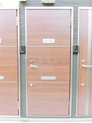 プランドール下丸子の玄関