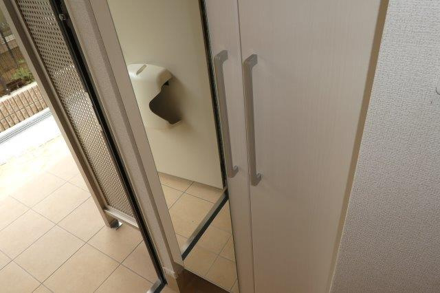 カーサ　イレーネの玄関|シューズボックス