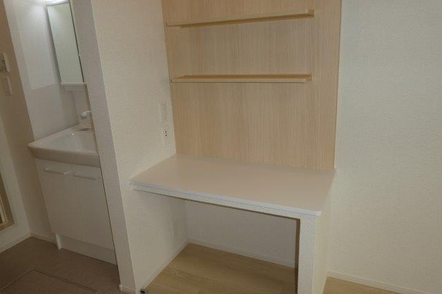 カーサ　イレーネのその他|作業用テーブル