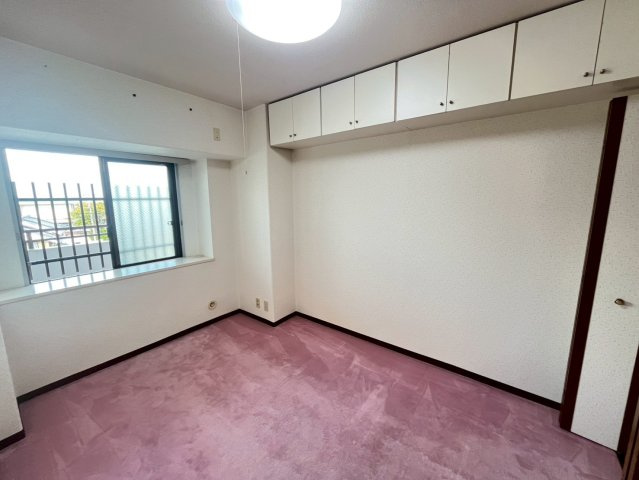 天理二階堂パーク・ホームズの洋室