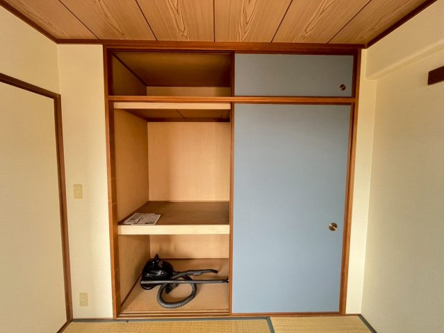 天理二階堂パーク・ホームズの収納