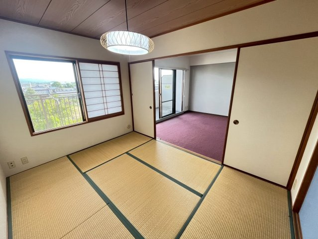 天理二階堂パーク・ホームズの和室