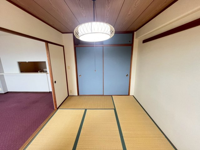 天理二階堂パーク・ホームズの和室