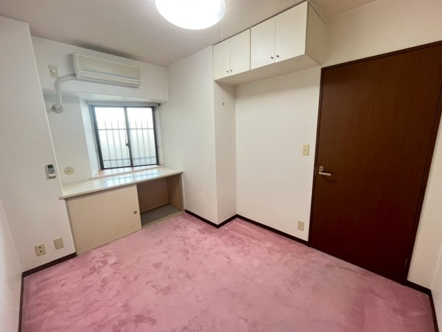 天理二階堂パーク・ホームズの洋室