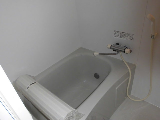 シャンブル三田の浴室