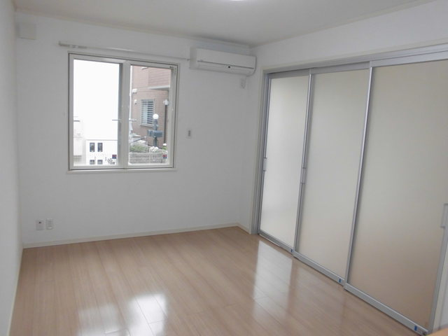 シャンブル三田の寝室