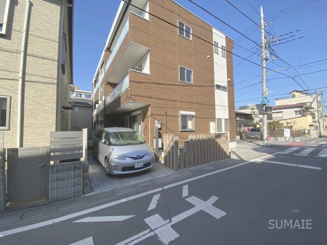 リブリ・フェリスの外観