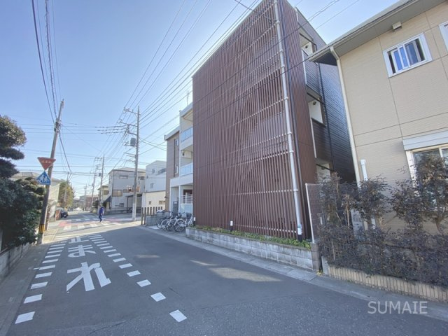 リブリ・フェリスの外観