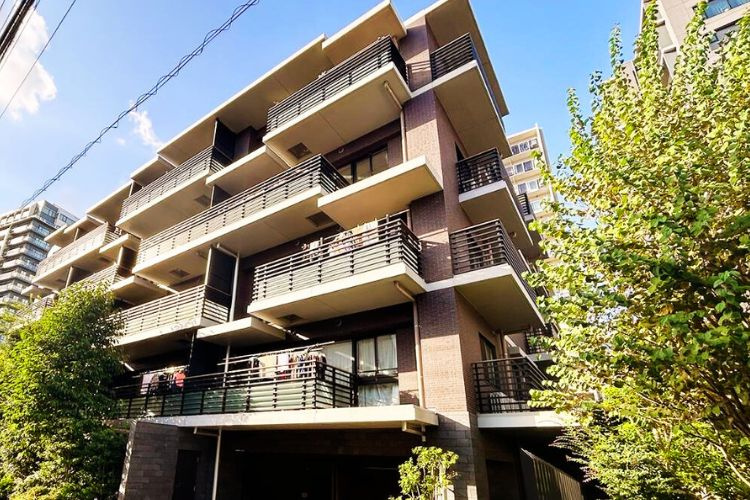 ザ・パークハウス市谷甲良町