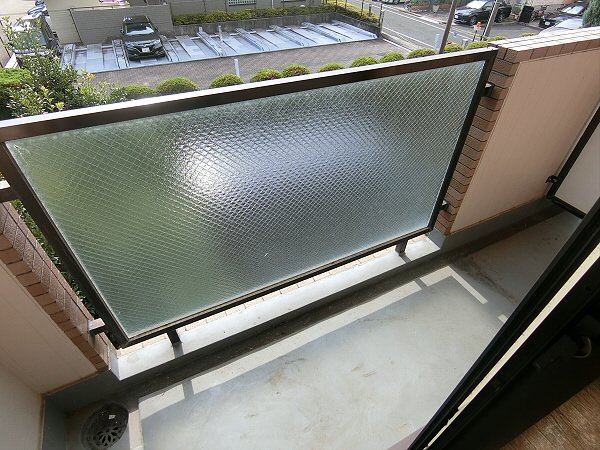 【バルコニー】